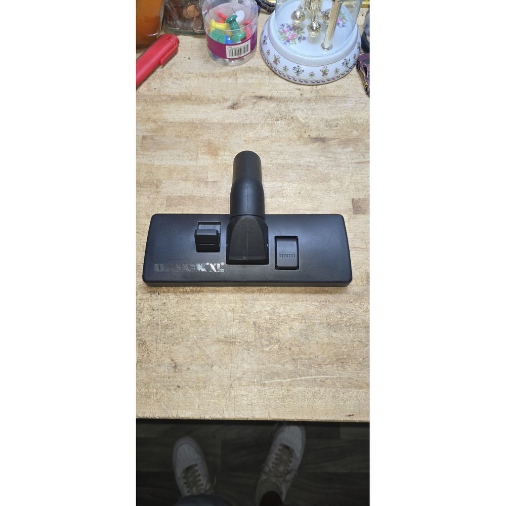 Oreck XL Vacuum Bare Floor Attachment Head Sweeper Flip Lever Style 10"